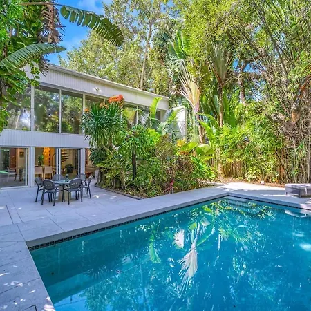 Wonderful Tropical Pool House Miami Coconut Grove Vila